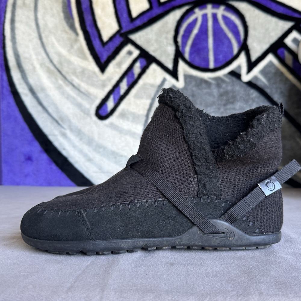 Size 10.5 - Xero Shoes Ashland Ankle Booties Black Slip-On Faux Fur Womens